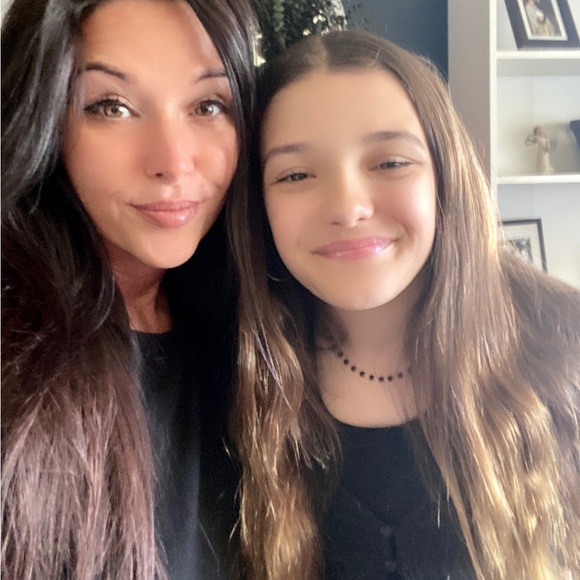 Meet your Posher, Cheyenna - Picture 2 of 3